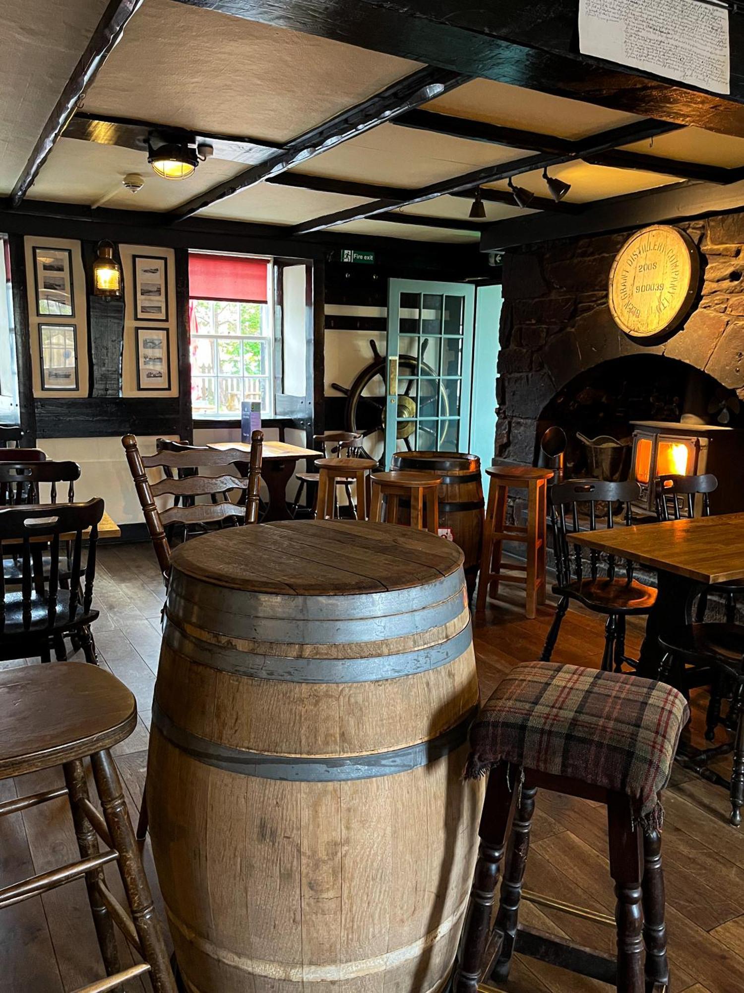 Crown And Anchor Inn Findhorn Exterior foto